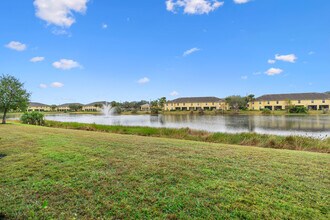 9073 Gervais Cir in Naples, FL - Building Photo - Building Photo