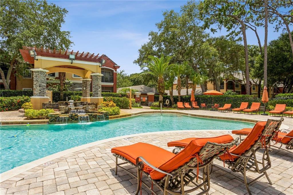 2265 Portofino Pl in Palm Harbor, FL - Building Photo