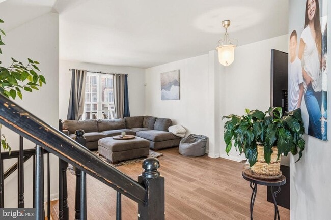 property at 9841 Cheshire Ridge Cir