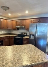 125 Foxrun in Springfield, TN - Foto de edificio - Building Photo