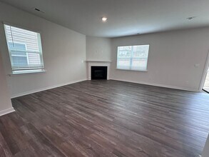 546 13th Ave Dr NE in Hickory, NC - Building Photo - Building Photo