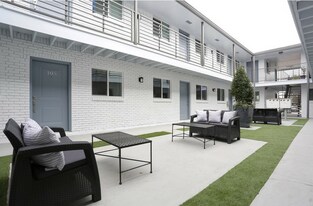 The Apollo at Bishop Ridge in Dallas, TX - Building Photo