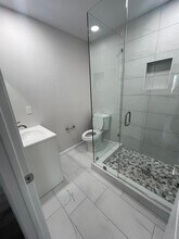 410 Highland Ave, Unit 410 Highland Ave in El Cajon, CA - Foto de edificio - Building Photo