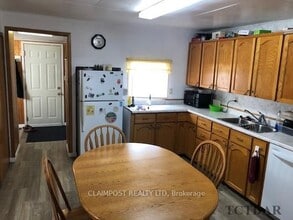 Spacious 3 Bed / 1 Bath House| $2249/month - Parking Included in Timmins, ON - Building Photo - Building Photo