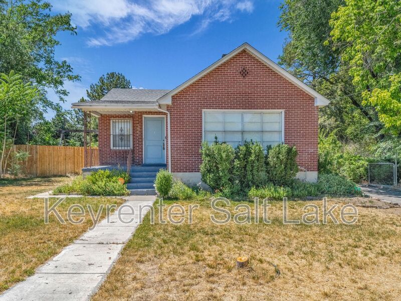 3956 S 4800 W in West Valley City, UT - Building Photo