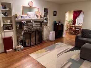 1205 E State St in Ithaca, NY - Foto de edificio - Building Photo