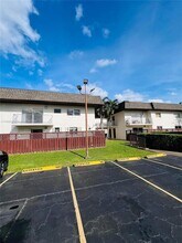 8475 SW 94th St, Unit 205E in Miami, FL - Building Photo - Building Photo