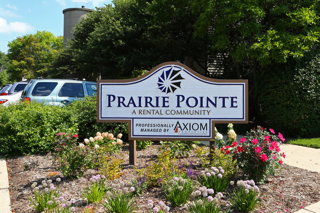 Prairie Pointe in St. Charles, IL - Foto de edificio