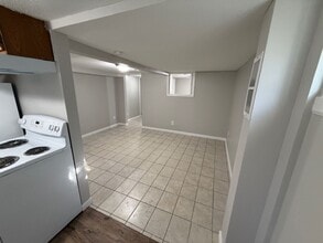 811 Pierre St in Manhattan, KS - Building Photo - Building Photo