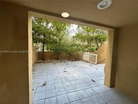 2560 Tigertail Ave in Miami, FL - Building Photo - Building Photo