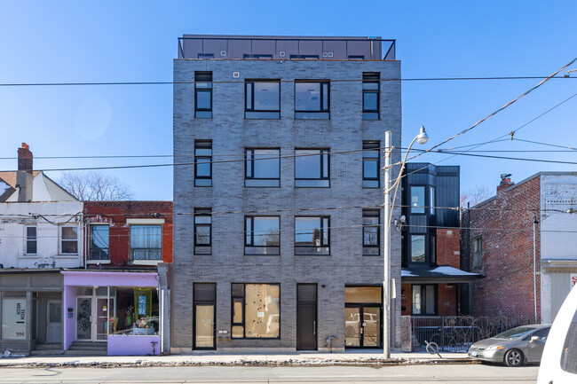 1002 Bathurst St in Toronto, ON - Building Photo - Building Photo