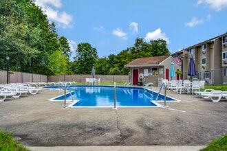 Applewood Acres in Clarks Summit, PA - Foto de edificio - Building Photo