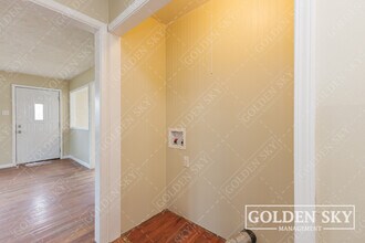 9912 Washington St in Selma, IN - Building Photo - Building Photo