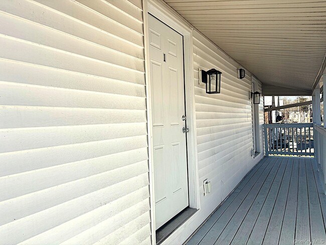 447 NY-376 in Hopewell Junction, NY - Building Photo - Building Photo