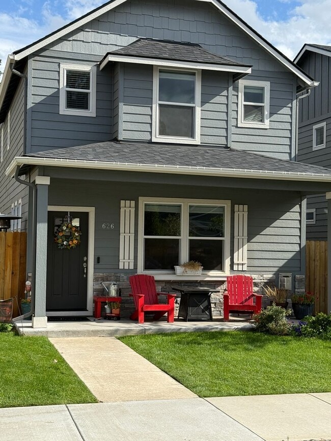 property at 626 N Willitts St