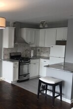 6641 Wakefield Dr in Alexandria, VA - Building Photo - Building Photo