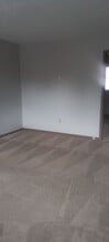 211 N Madison Rd in London, OH - Building Photo - Building Photo