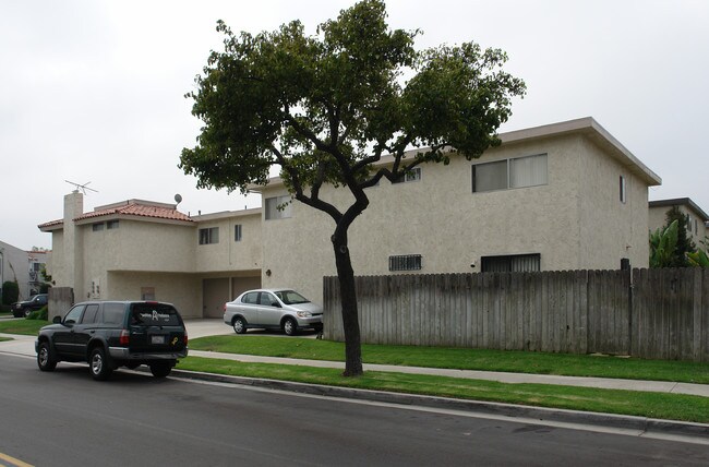 16741 Blanton St in Huntington Beach, CA - Building Photo - Building Photo