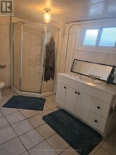 43 Golden Blvd W in Welland, ON - Building Photo - Building Photo