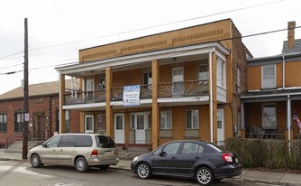 446 Waddell Ave in Clairton, PA - Building Photo