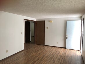 325 W River Rd in Hamilton, MT - Building Photo - Building Photo