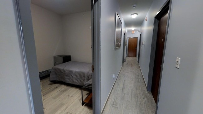 344 Kearny Ave, Unit Commuter's dream in Kearny, NJ - Foto de edificio - Building Photo