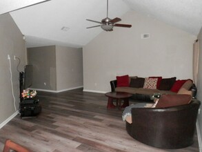 2414 Fernando Ct in Hinesville, GA - Foto de edificio - Building Photo