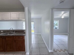 230 SW 11th Ave in Fort Lauderdale, FL - Building Photo - Building Photo