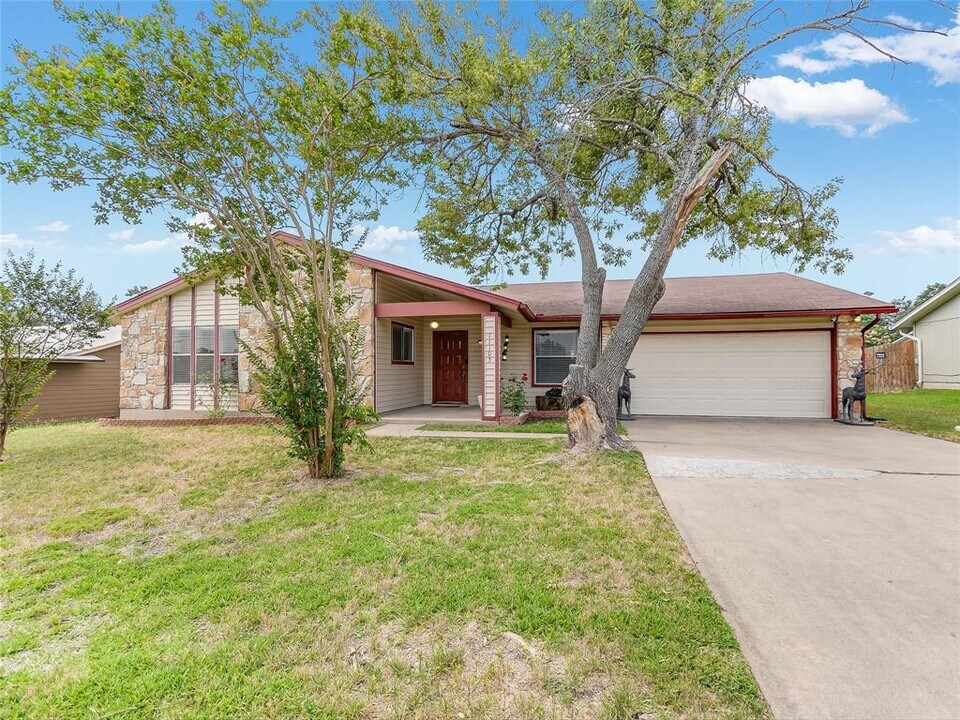 11103 El Salido Pkwy in Austin, TX - Building Photo