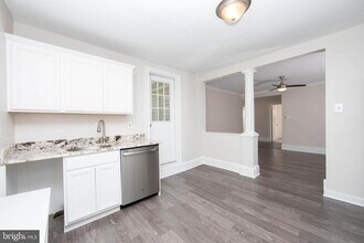 911 Eldridge Ave in Collingswood, NJ - Building Photo - Building Photo