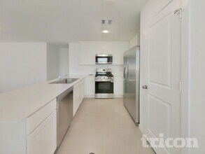 1722 Serenity Moon Dr in Crosby, TX - Foto de edificio - Building Photo