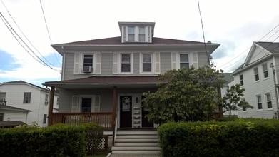 25 Clinton Ave in Norwalk, CT - Building Photo - Primary Photo