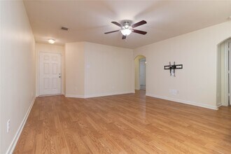 4215 Medina River Loop in Spring, TX - Building Photo - Building Photo