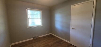 36 Liberty Blvd in Machesney Park, IL - Building Photo - Building Photo