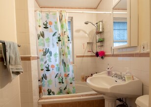 142 Calumet St, Unit 2 in Boston, MA - Building Photo - Building Photo