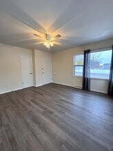 2023 Burton Ave in Waterloo, IA - Building Photo - Building Photo