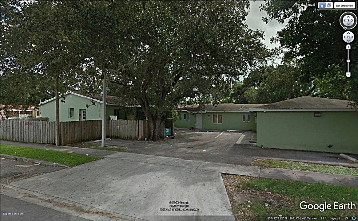 2550 NW 23rd Ave in Miami, FL - Building Photo