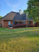 206 Rhett Ct in Warner Robins, GA - Building Photo - Building Photo