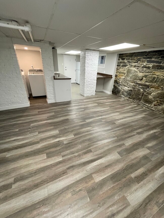 1394 Edward St in Halifax, NS - Building Photo - Building Photo