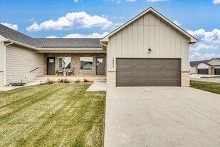 12048 W Swift Fox St in Wichita, KS - Building Photo