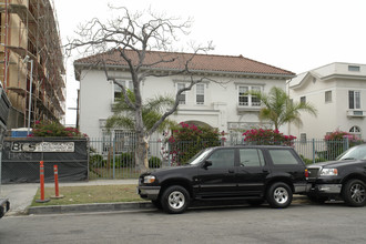 Residential Condominium in Los Angeles, CA - Building Photo - Building Photo