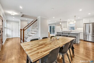 44 Morehouse Hwy in Fairfield, CT - Building Photo - Building Photo