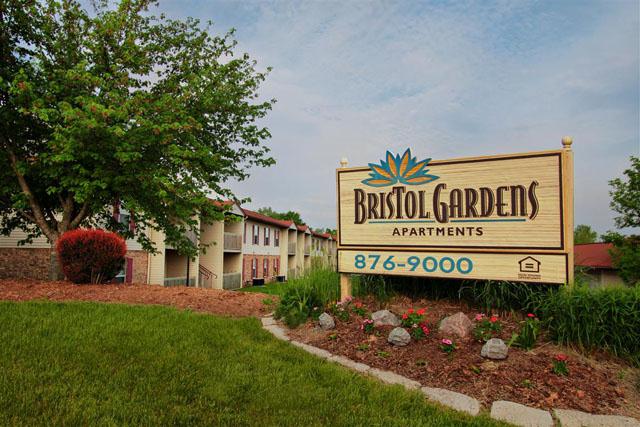 Bristol Gardens in Decatur, IL - Foto de edificio - Building Photo