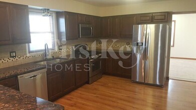 1400 Brittany Ct in Aurora, IL - Building Photo - Building Photo