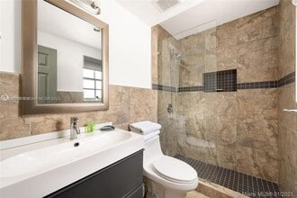 636 NE 63rd St in Miami, FL - Building Photo - Building Photo