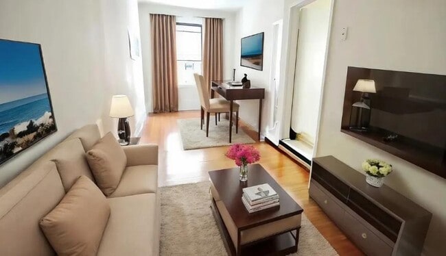 property at 231 Lexington Ave
