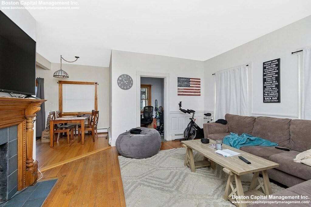 287 Summit Ave, Unit 3 in Boston, MA - Building Photo