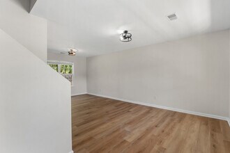 109 Summer Vale Dr in Columbia, SC - Building Photo - Building Photo