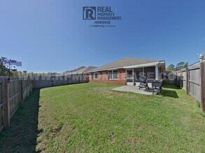 6473 Churchill Cir in Milton, FL - Building Photo - Building Photo