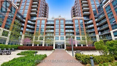 31-1131 Tippett Rd in Toronto, ON - Building Photo - Building Photo
